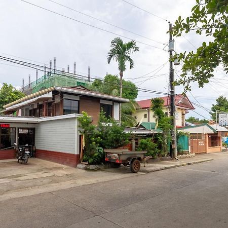 公主港 阿尔蒙特短住旅馆旅舍 外观 照片