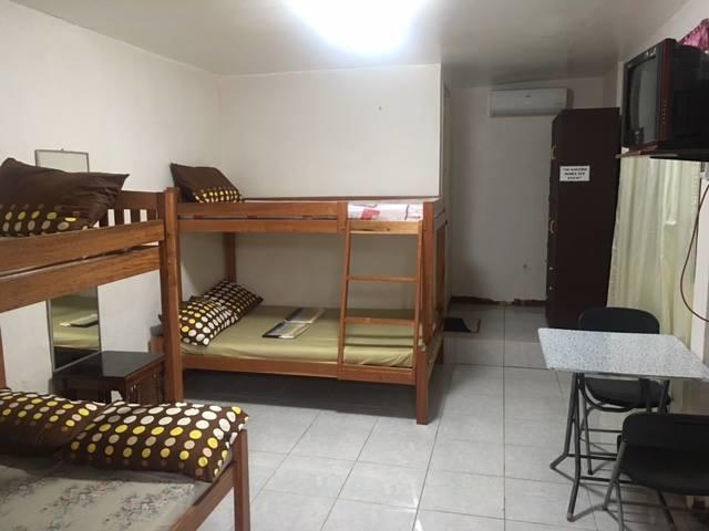 公主港 阿尔蒙特短住旅馆旅舍 外观 照片