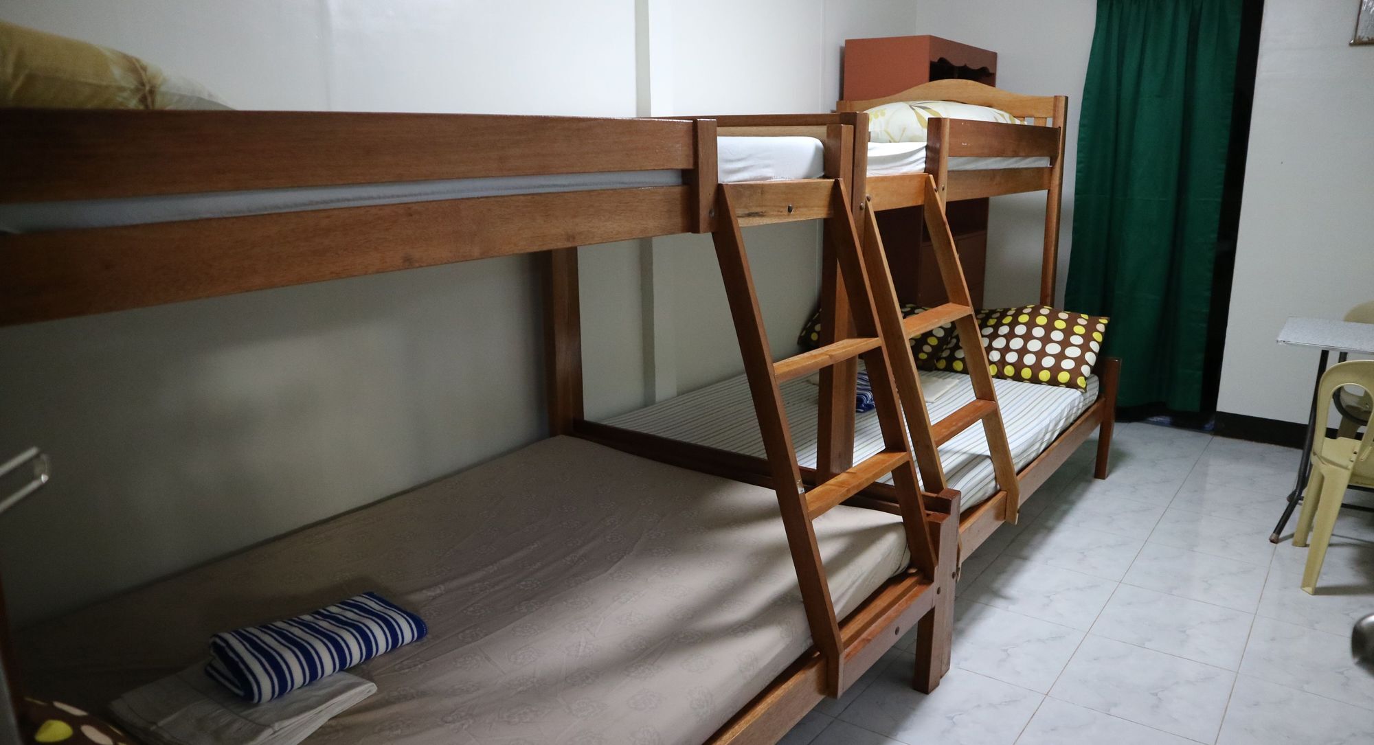 公主港 阿尔蒙特短住旅馆旅舍 外观 照片